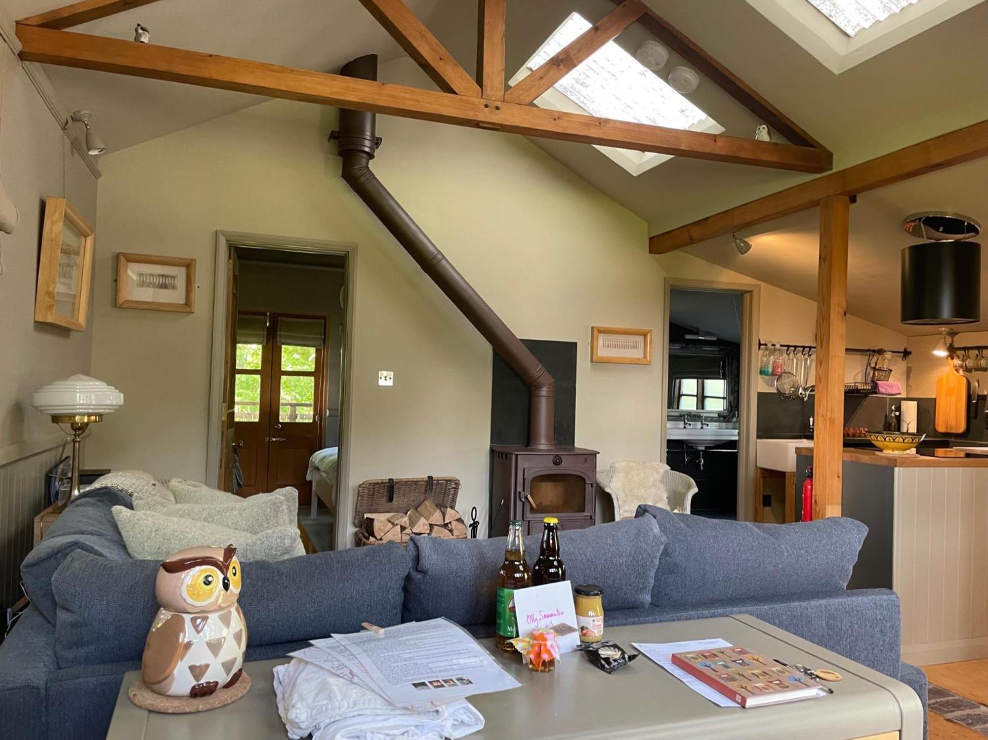 Villa Faraway Follies à Llandegla Extérieur photo