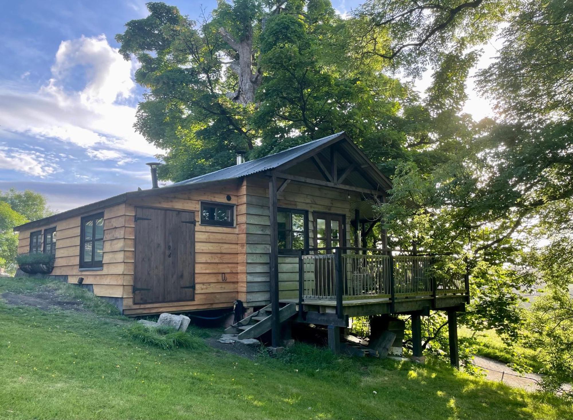 Villa Faraway Follies à Llandegla Extérieur photo
